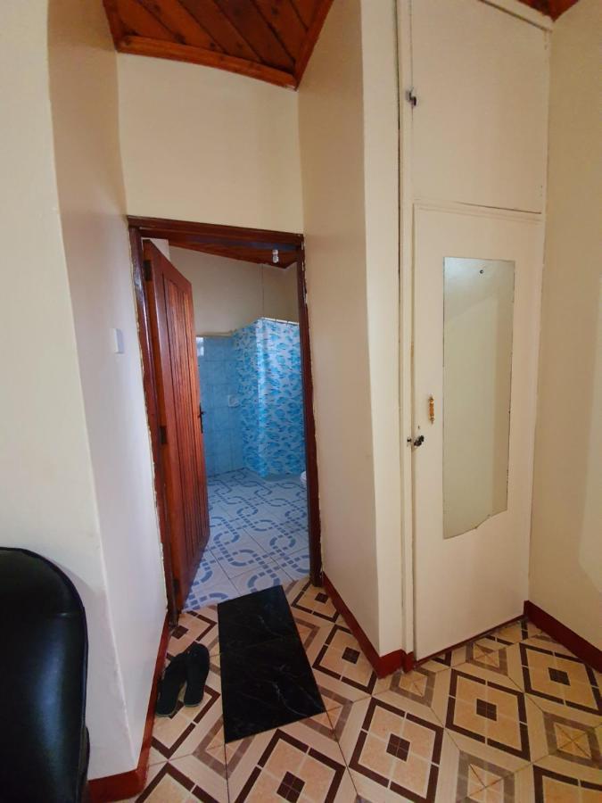Annas Bed And Breakfast Entebbe Extérieur photo